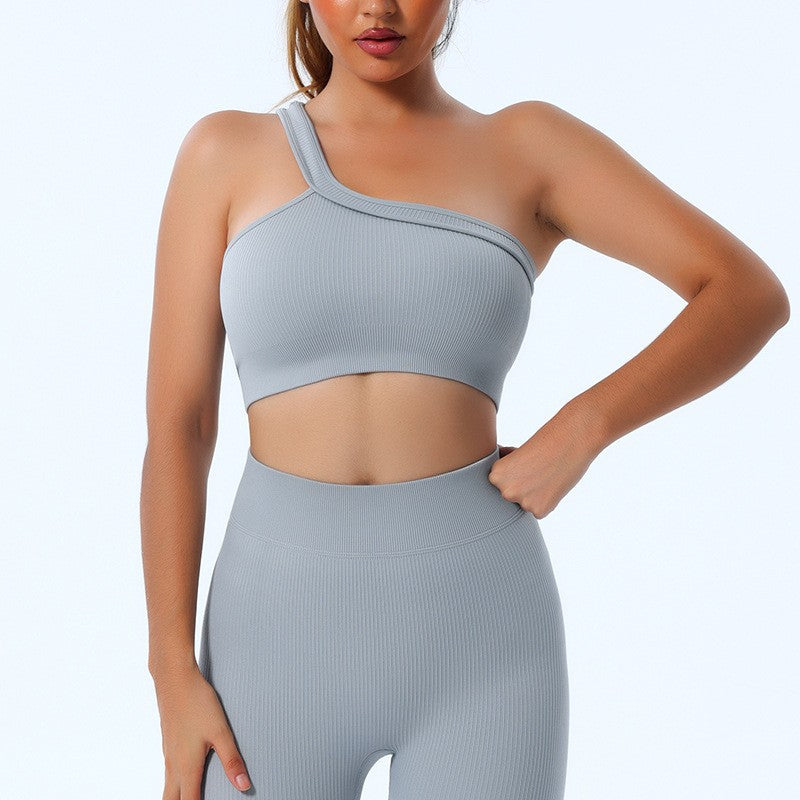 Gray M